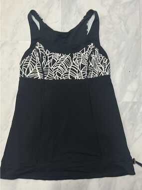 Lululemon tank size 6